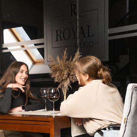 Royal Wood Hotel Rokytne  エクステリア 写真