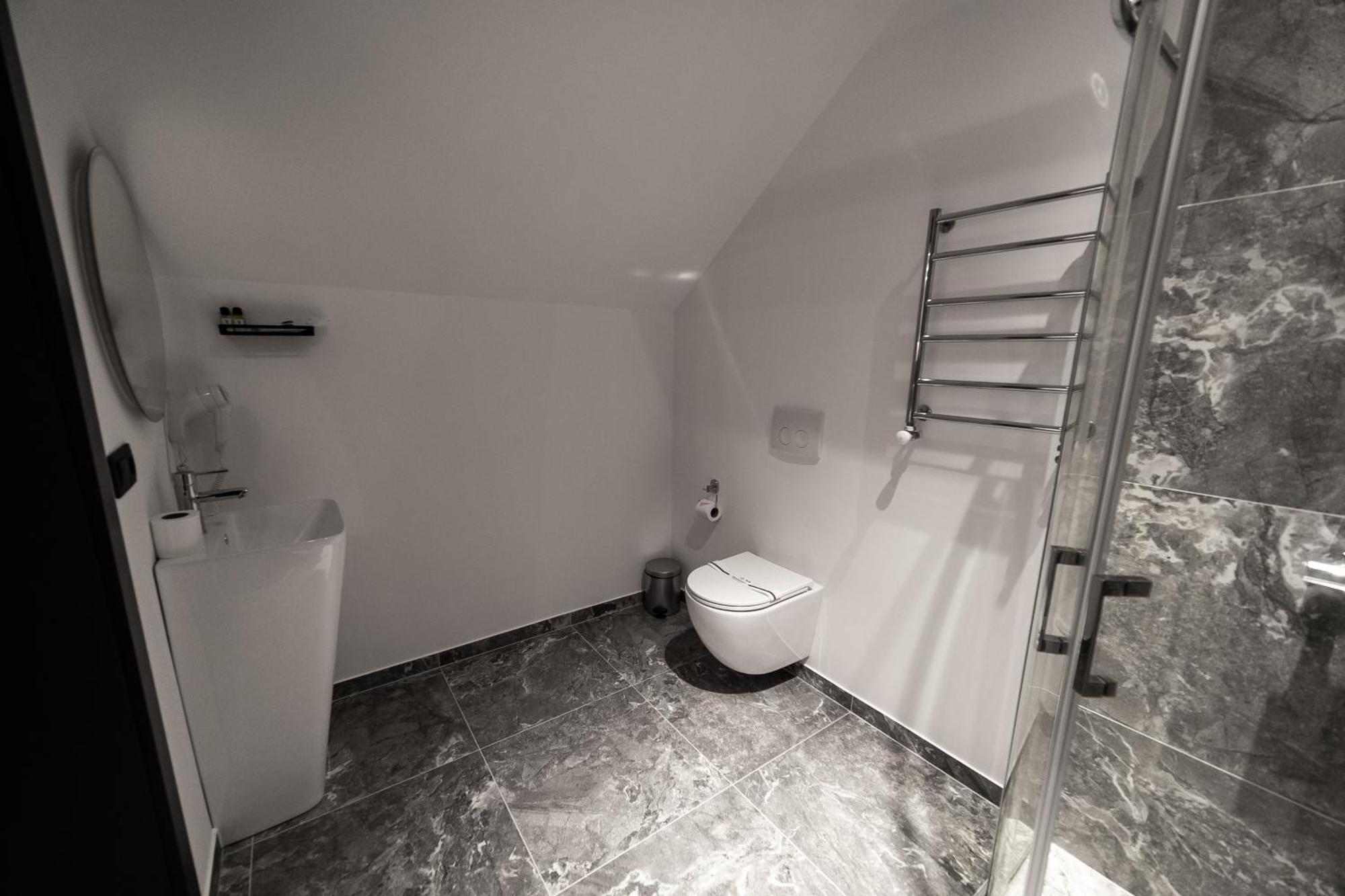 Royal Wood Hotel Rokytne  エクステリア 写真